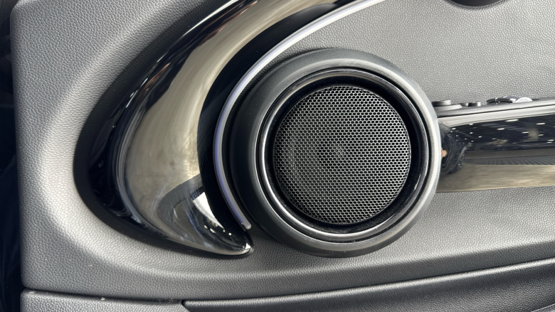 MINI Hatchback 1.5 Cooper Exclusive 3dr Auto Petrol Hatchback